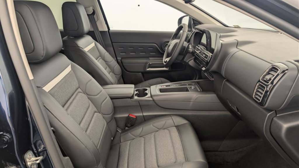 CITROEN C5 Aircross Hybride 145 e-DCS6 Max - ref: 1-390122 - Photo 9