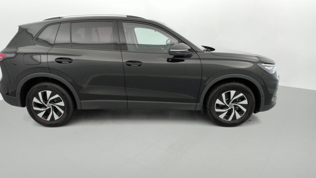 VOLKSWAGEN Tiguan 1.5 ETSI 150CH DSG7 Life - ref: 1-390178 - Photo 16