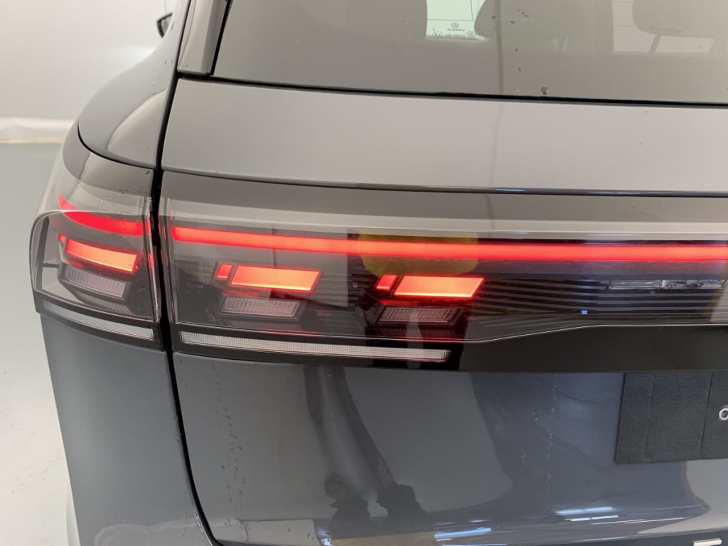 VOLKSWAGEN Tiguan 1.5 ETSI 150CH DSG7 Life - ref: 1-390185 - Photo 11