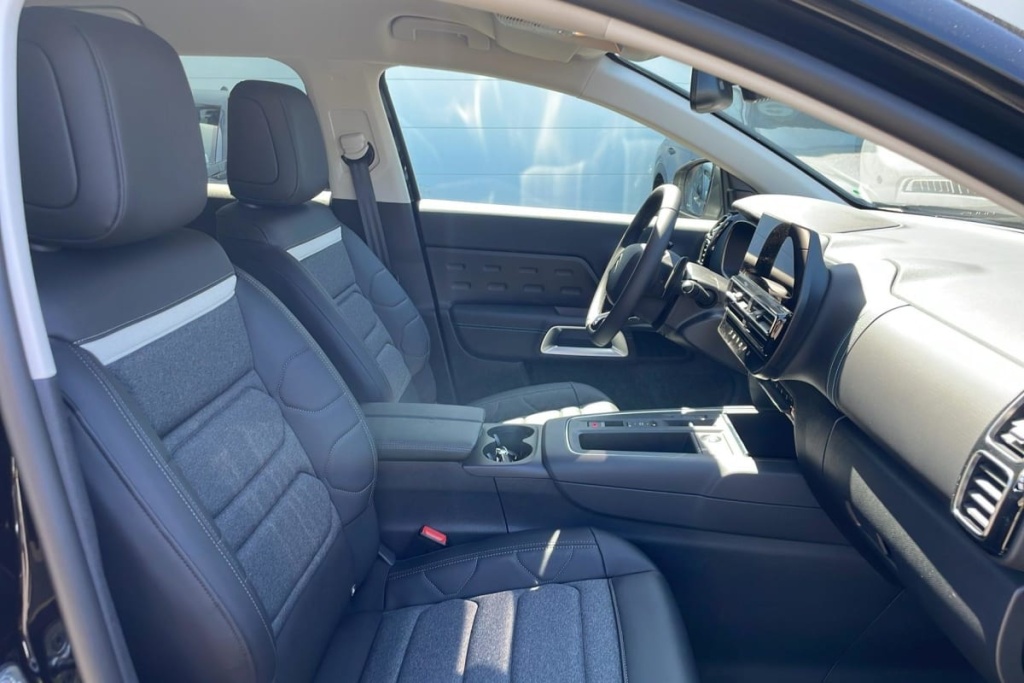 CITROEN C5 Aircross Hybride 145 e-DCS6 Max - ref: 1-390193 - Photo 9