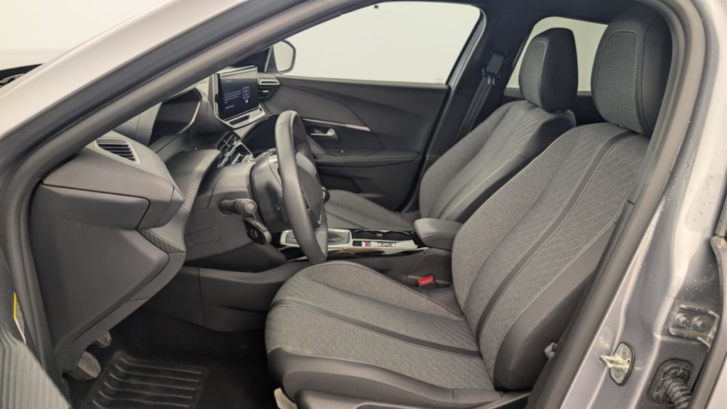 PEUGEOT 2008 100 S S BVM6 Allure - ref: 1-390240 - Photo 16