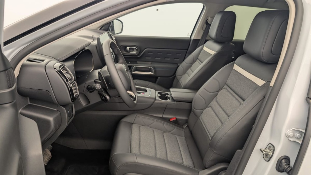 CITROEN C5 Aircross Hybride 136 e-DCS6 Max - ref: 1-390270 - Photo 16