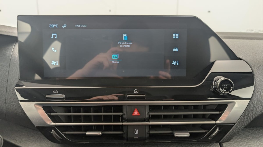 CITROEN C4 X PureTech 130 S S EAT8 Feel Pack - ref: 1-390425 - Photo 18