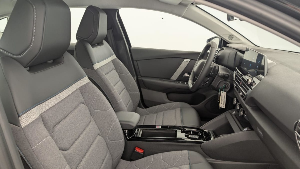 CITROEN C4 X PureTech 130 S S EAT8 Feel Pack - ref: 1-390425 - Photo 9