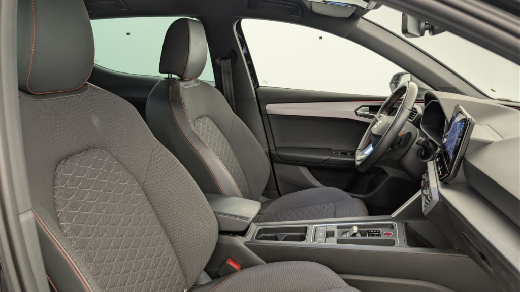 SEAT Leon 1.5 eTSI 150 DSG7 FR - ref: 1-391410 - Photo 9
