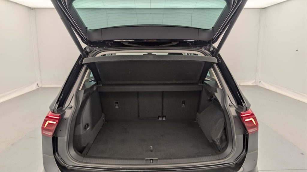 VOLKSWAGEN Tiguan 1.4 EHYBRID 245CH DSG6 ELEGANCE - ref: 1-391412 - Photo 11