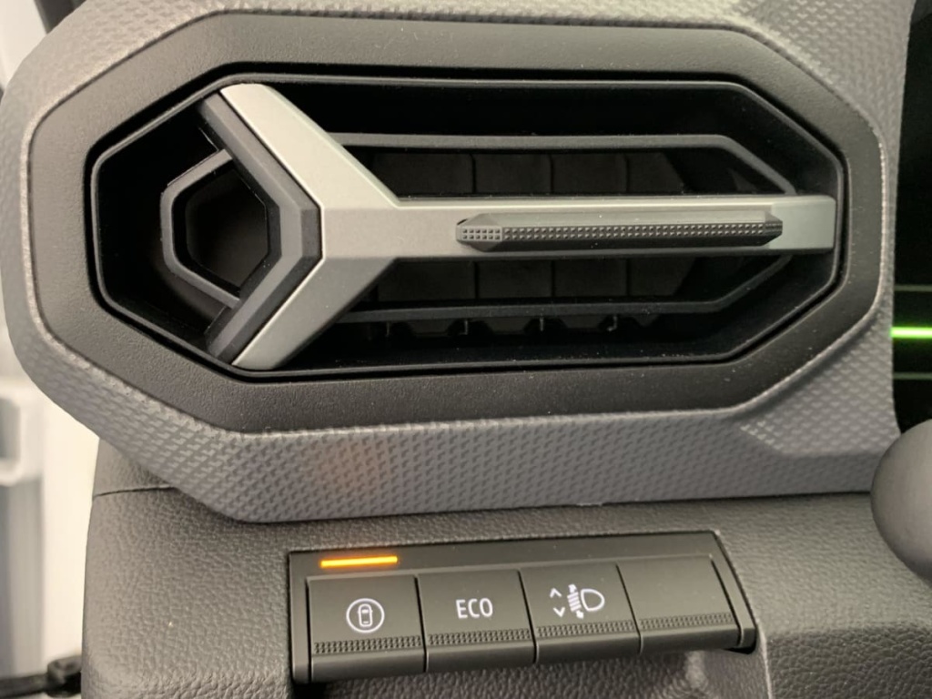 DACIA Duster Mild Hybrid 140 Journey - ref: 1-391517 - Photo 17