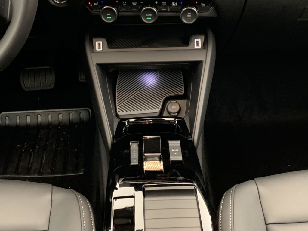 CITROEN C4 PureTech 130 EAT8 Max - ref: 1-395131 - Photo 17