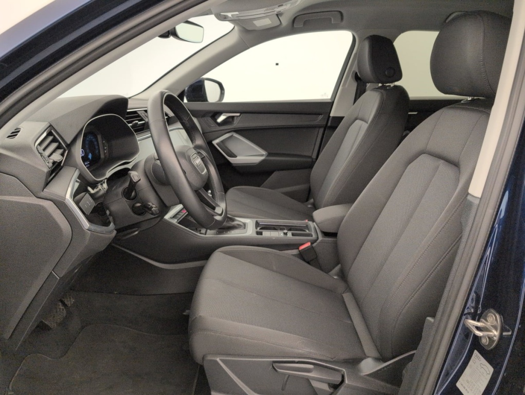 AUDI Q3 35 TDI 150 ch S tronic 7 Design - ref: 1-395210 - Photo 16