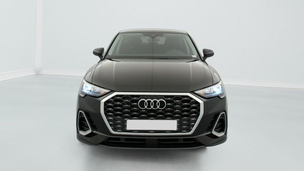 AUDI Q3 Sportback 35 TDI 150 ch S tronic 7 Design - ref: 1-395499 - Photo 2