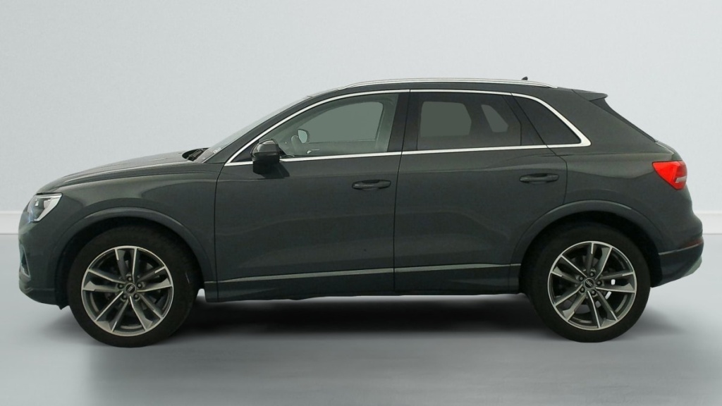 AUDI Q3 35 TDI 150 ch S tronic 7 Design - ref: 1-396015 - Photo 4