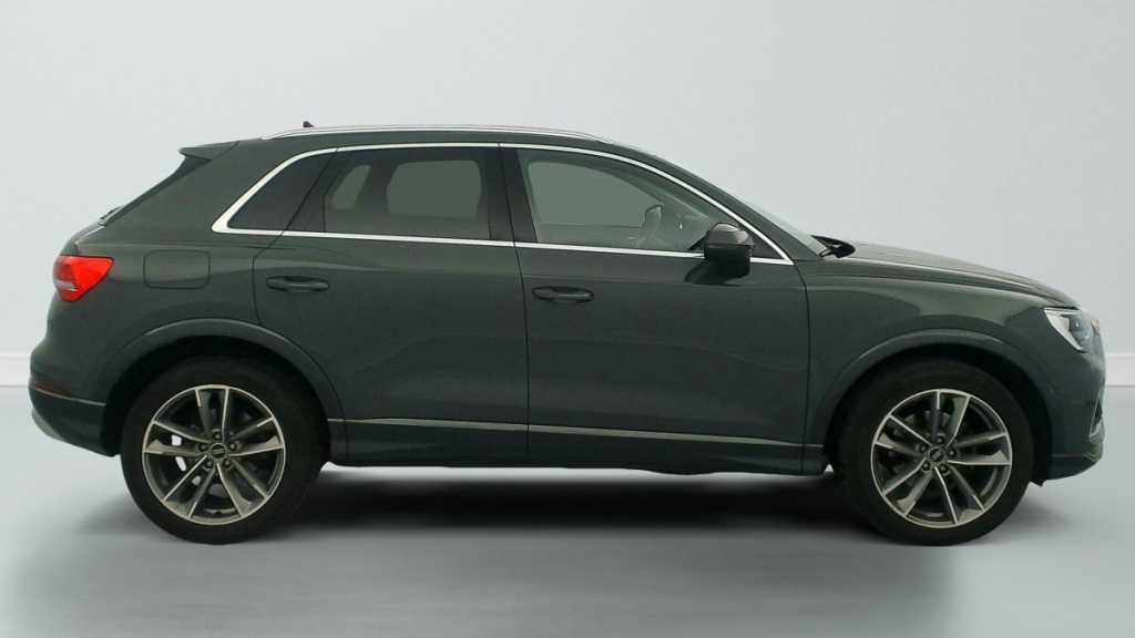 AUDI Q3 35 TDI 150 ch S tronic 7 Design - ref: 1-396015 - Photo 8