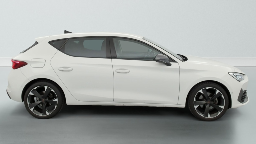 CUPRA Leon 1.5 TSI 150 CH BVM6 V - ref: 1-396444 - Photo 8