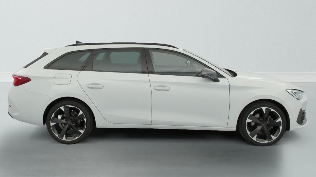 CUPRA Leon Sportstourer 1.5 eTSI 150 ch DSG7 V - ref: 1-397281 - Photo 8