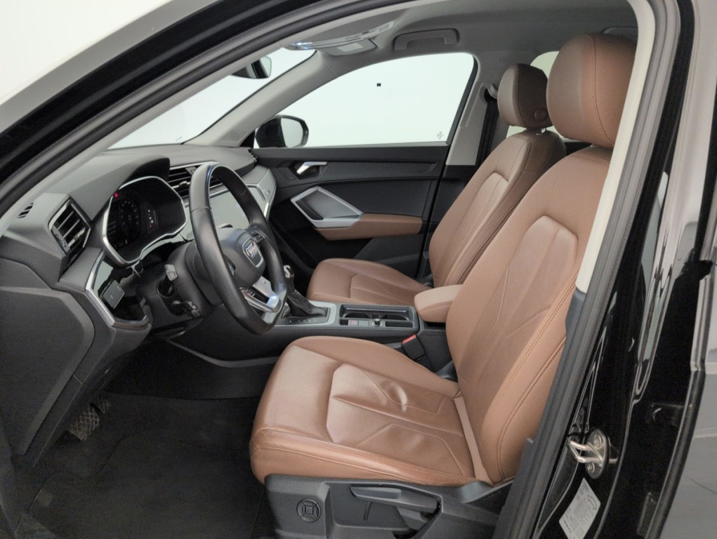 AUDI Q3 35 TDI 150 ch S tronic 7 Design - ref: 1-398070 - Photo 16