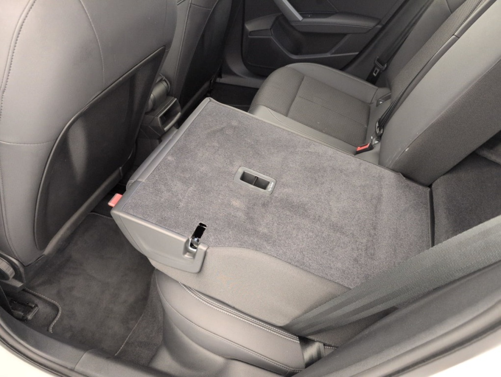 AUDI A3 Sportback TFSI e Hybride rechargeable 204 S tronic 6 S line - ref: 1-398276 - Photo 12