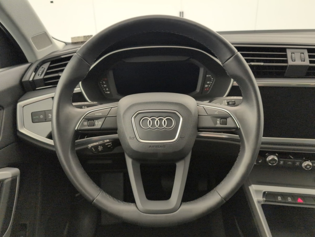 AUDI Q3 35 TDI 150 ch S tronic 7 Design - ref: 1-400898 - Photo 14