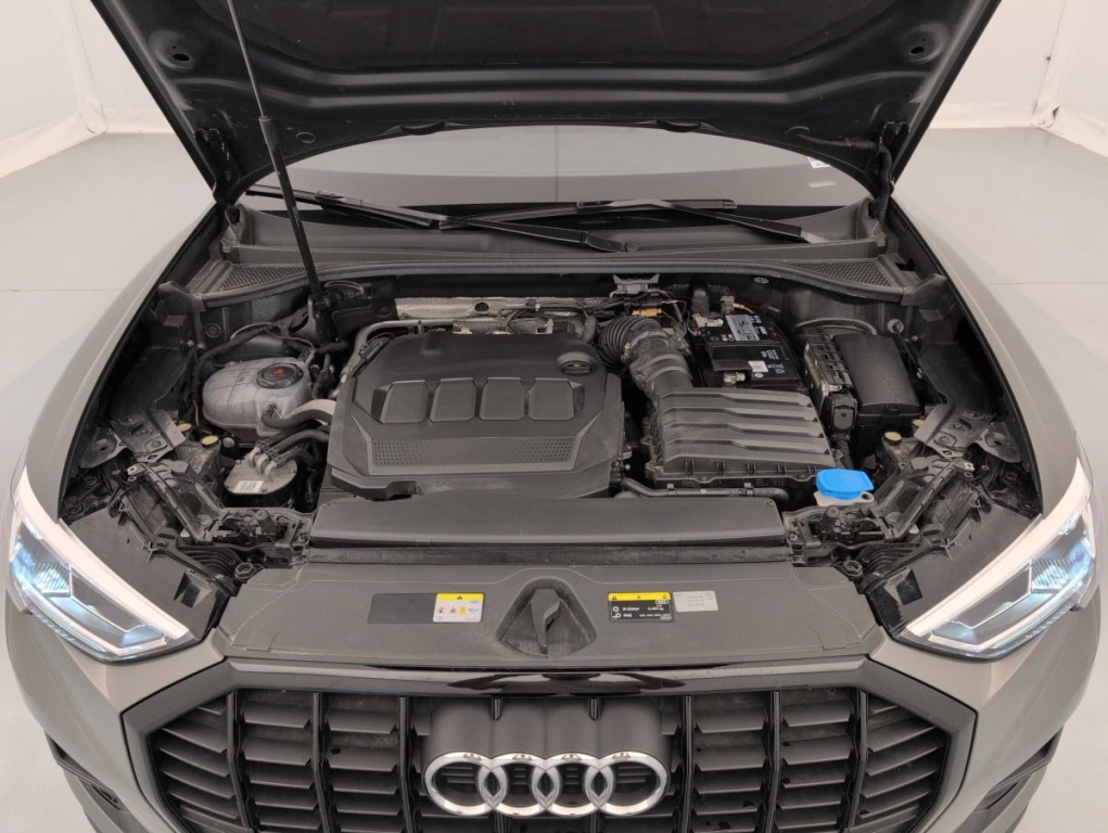 AUDI Q3 35 TDI 150 ch S tronic 7 Design - ref: 1-400898 - Photo 19