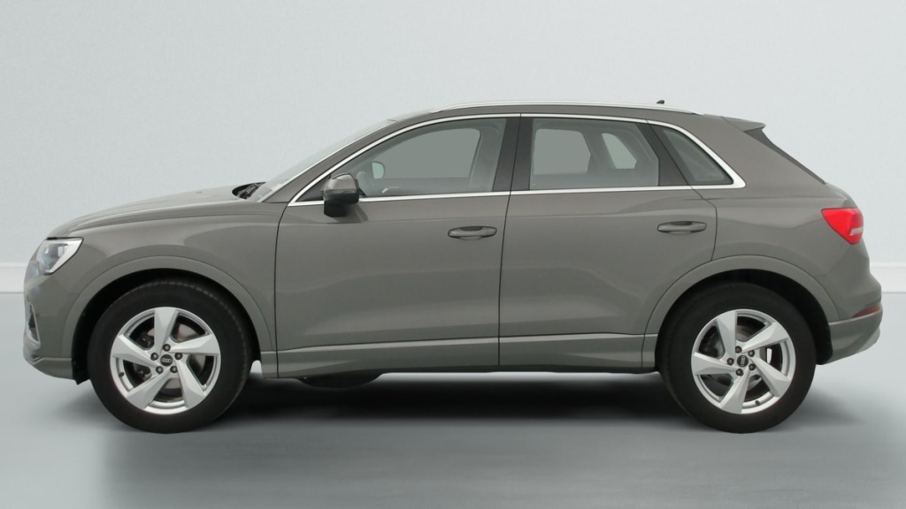 AUDI Q3 35 TDI 150 ch S tronic 7 Design - ref: 1-402662 - Photo 4