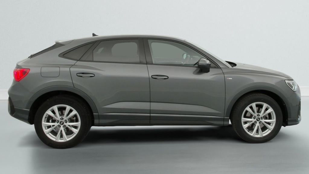 AUDI Q3 Sportback 35 TFSI 150 ch S tronic 7 S line - ref: 1-403237 - Photo 8