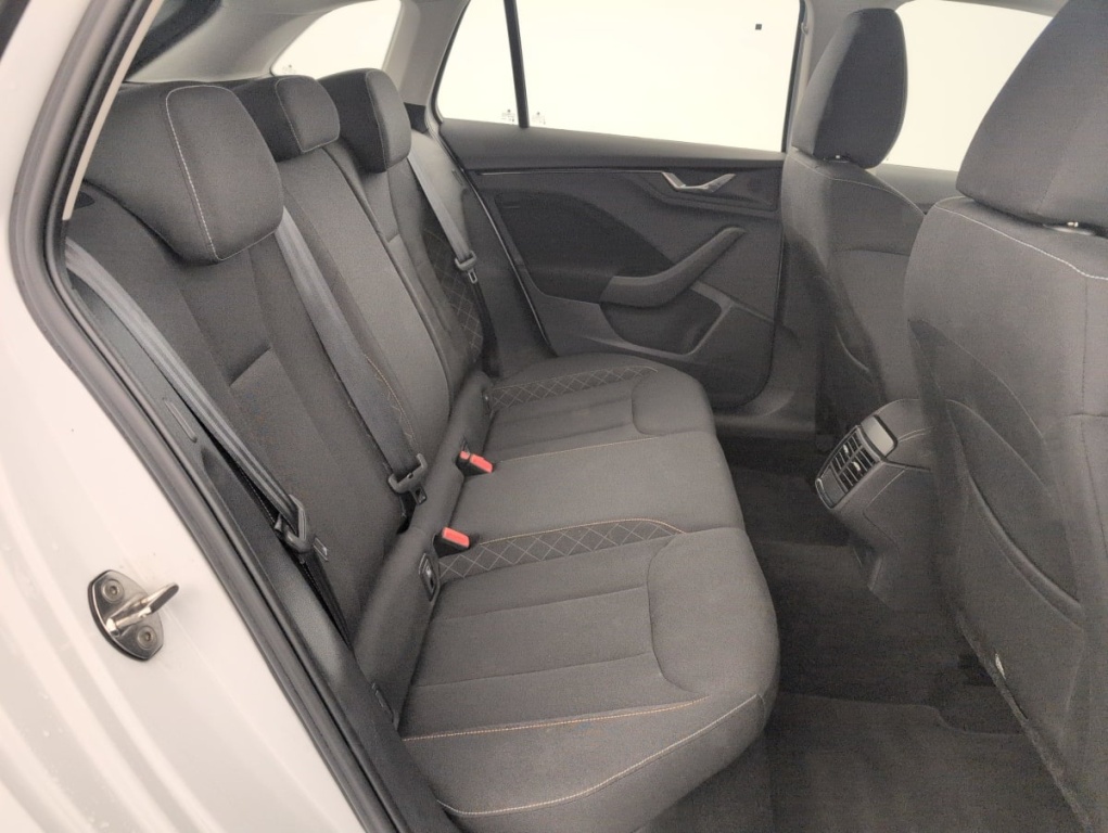 SKODA Scala 1.0 TSI Evo 110 ch BVM6 Business - ref: 1-403367 - Photo 10