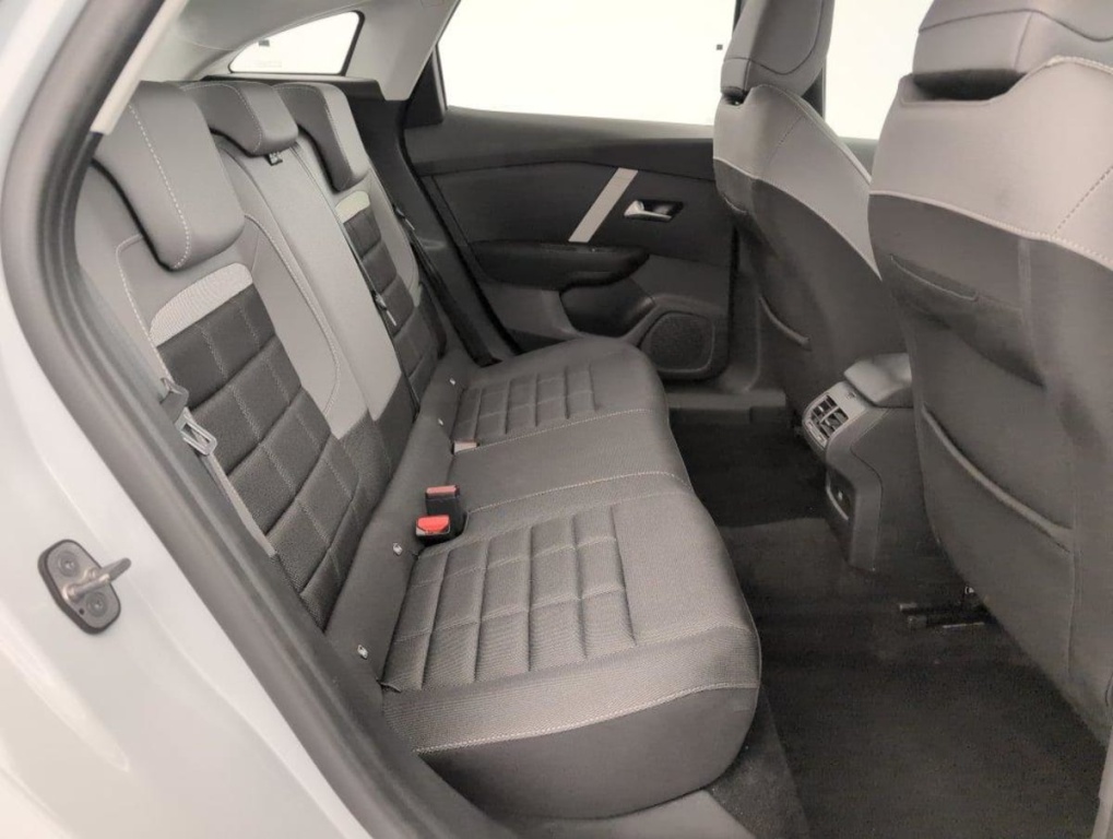 CITROEN C4 Hybride 145 ch e-DCS6 Plus - ref: 1-403415 - Photo 16