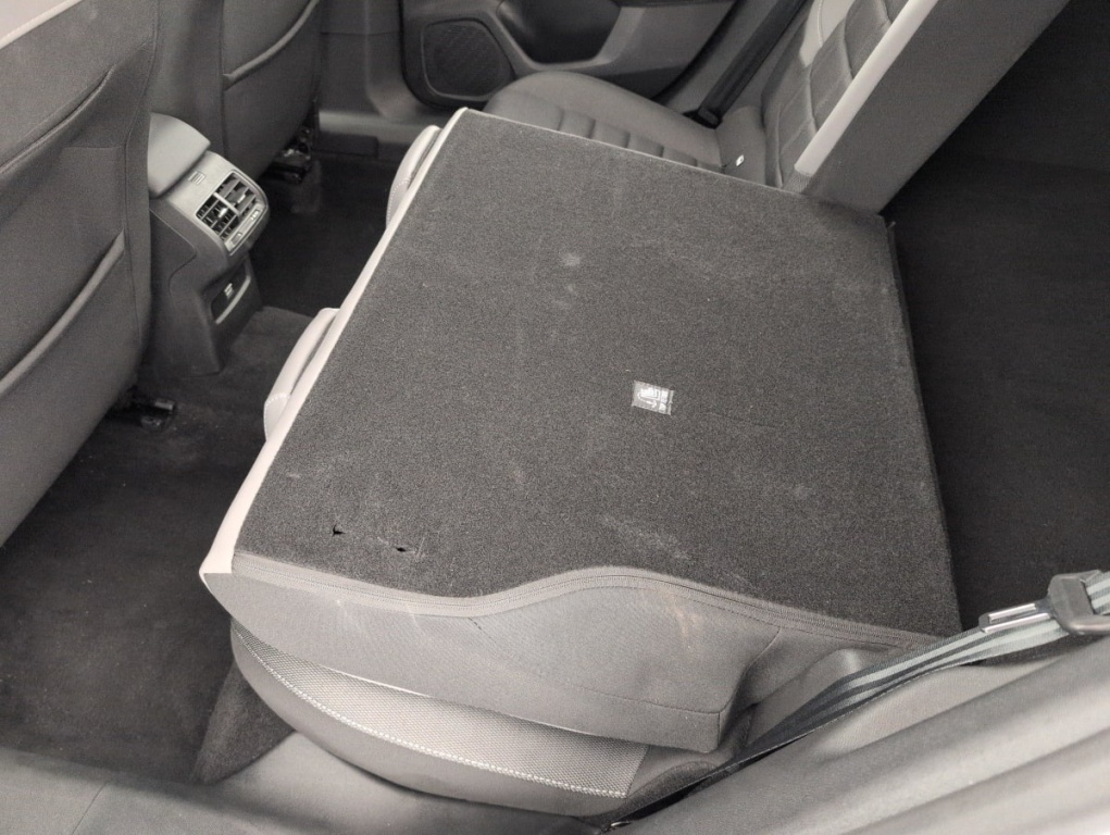 CITROEN C4 Hybride 145 ch e-DCS6 Plus - ref: 1-403415 - Photo 20