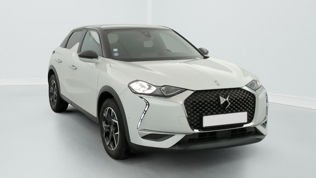 DS DS3 Crossback PURETECH 130 EAT8 CONNECTED CHIC - ref: 1-403777 - Photo 1