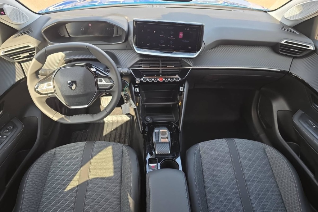 PEUGEOT 208 Hybrid 110 ch e-DCS6 Allure - ref: 1-404373 - Photo 12