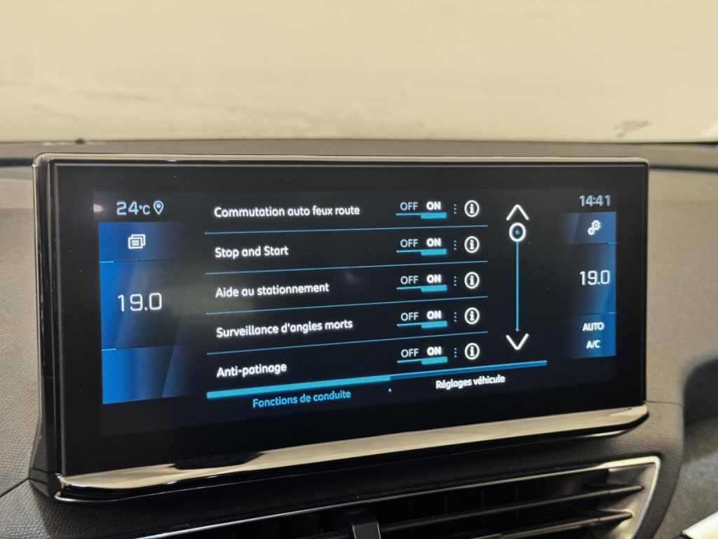 PEUGEOT 5008 BlueHDi 130 S&S EAT8 Allure Pack - ref: 13-4181814 - Photo 17