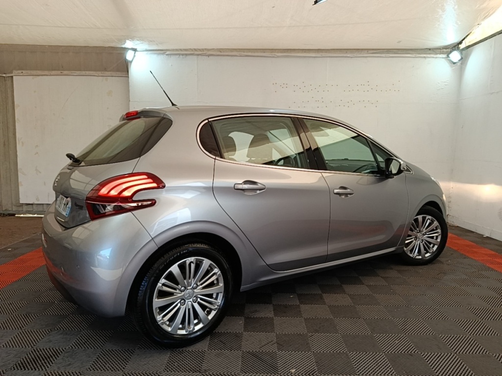 PEUGEOT 208 Puretech 82 ALLURE - ref: 13-4187758 - Photo 6