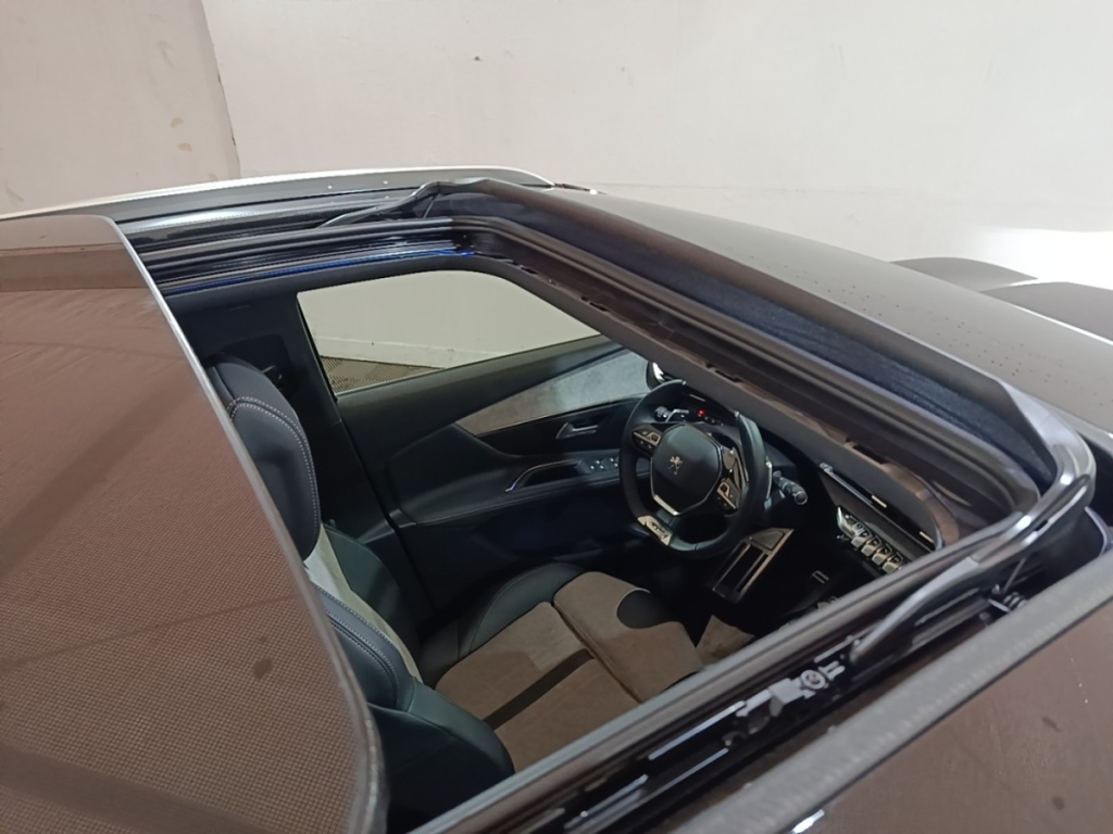 PEUGEOT 3008 1.6 HYBRID 225 E-EAT8 GT Pack - ref: 13-4215712 - Photo 9