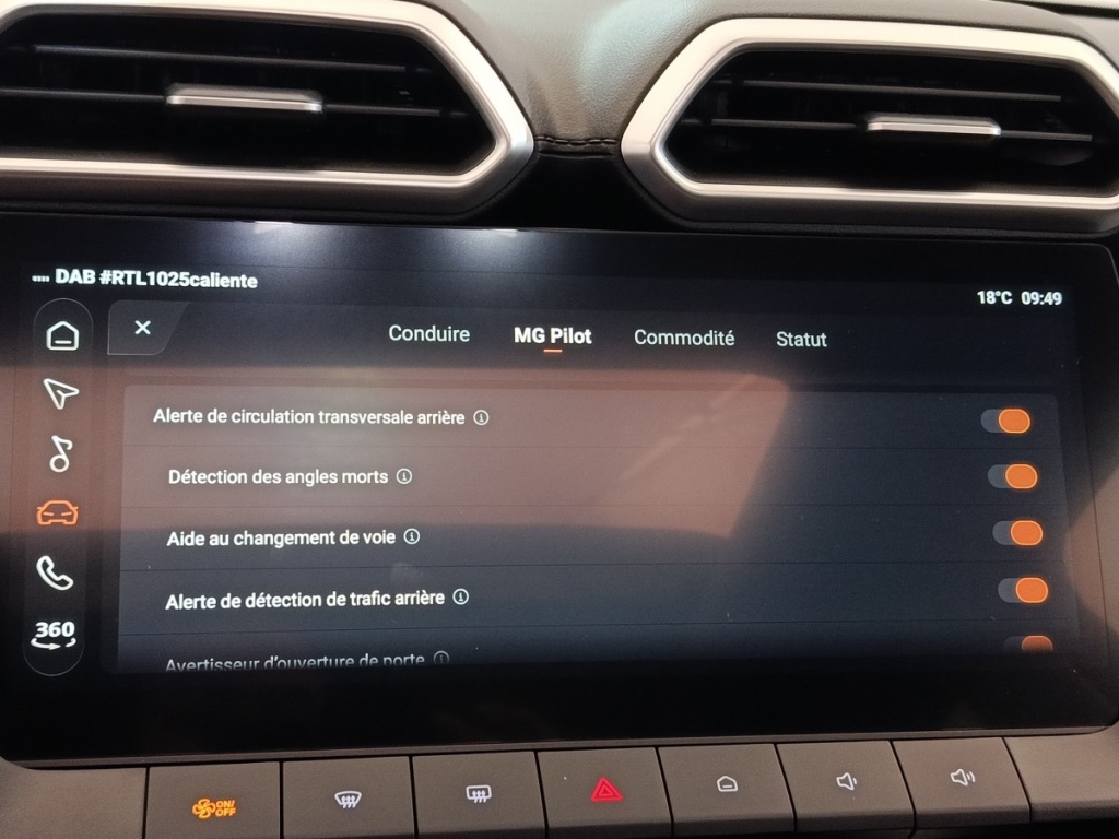 MG ZS 1.5L 197ch Hybrid+ Luxury - ref: 13-4238825 - Photo 15