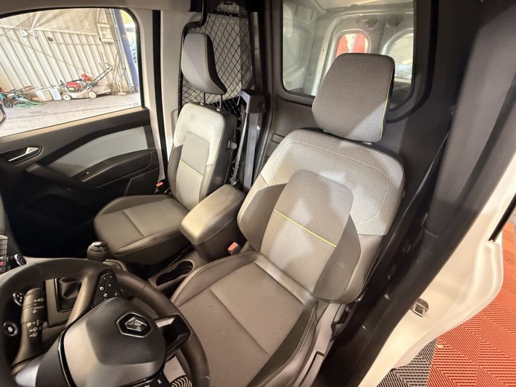 RENAULT Kangoo EXTRA - BLUE DCI 115 SÉSAME OUVRE TOI - ref: 13-4242312 - Photo 11