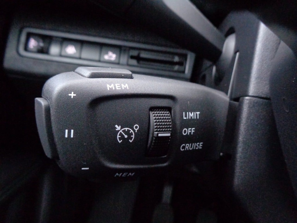 PEUGEOT 3008 1.2 PURETECH 130CH ALLURE PACK - ref: 2-675361 - Photo 15
