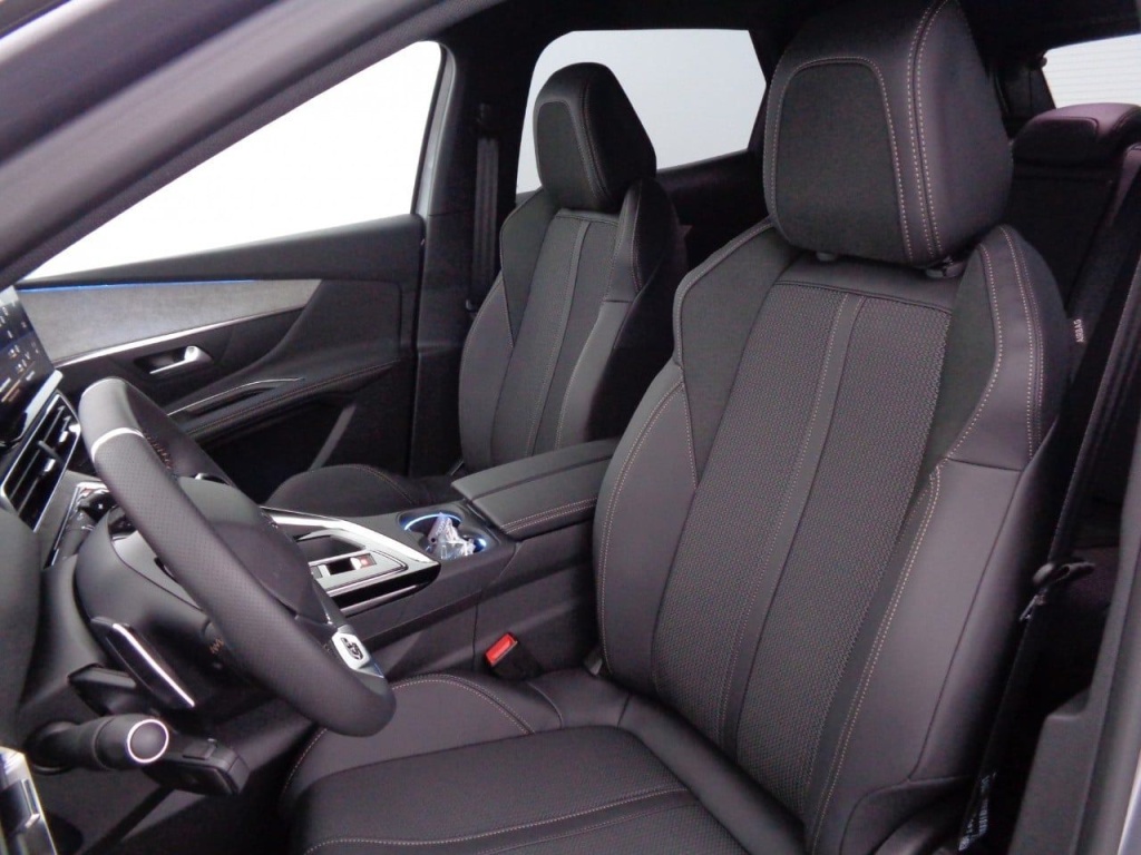 PEUGEOT 3008 1.2 PURETECH 130CH EAT8 GT - ref: 2-676630 - Photo 11