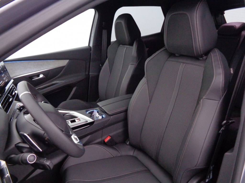 PEUGEOT 3008 1.2 PURETECH 130CH EAT8 GT - ref: 2-676636 - Photo 11