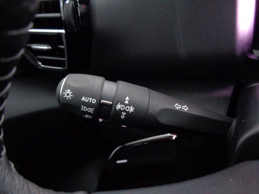 CITROEN C4 1.2 PURETECH 130CH S&S EAT8 FEEL PACK - ref: 2-805151 - Photo 2