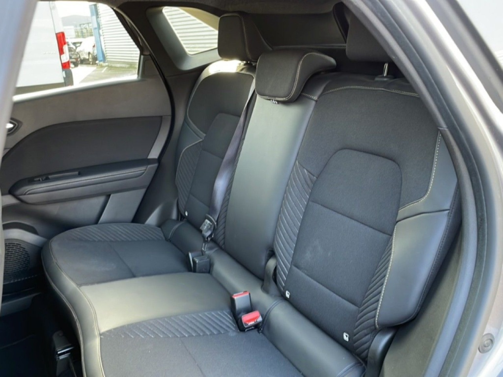 RENAULT Symbioz 1.6 E-TECH FULL HYBRID 145CH ICONIC - ref: 2-813420 - Photo 8