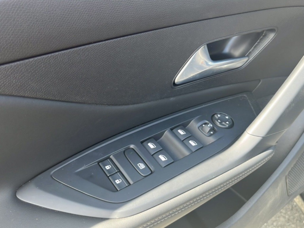 PEUGEOT 308 HYBRID 145CH E-DCS6 ALLURE - ref: 2-818881 - Photo 10