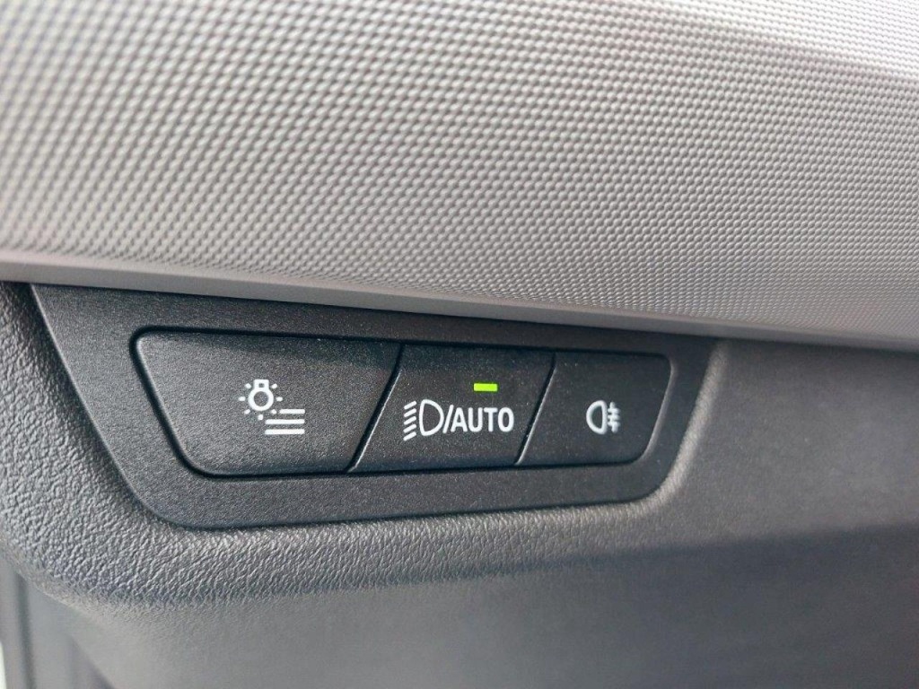 BMW Serie 2 Active Tourer 218I 136CH BVA LOUNGE - ref: 2-832923 - Photo 8