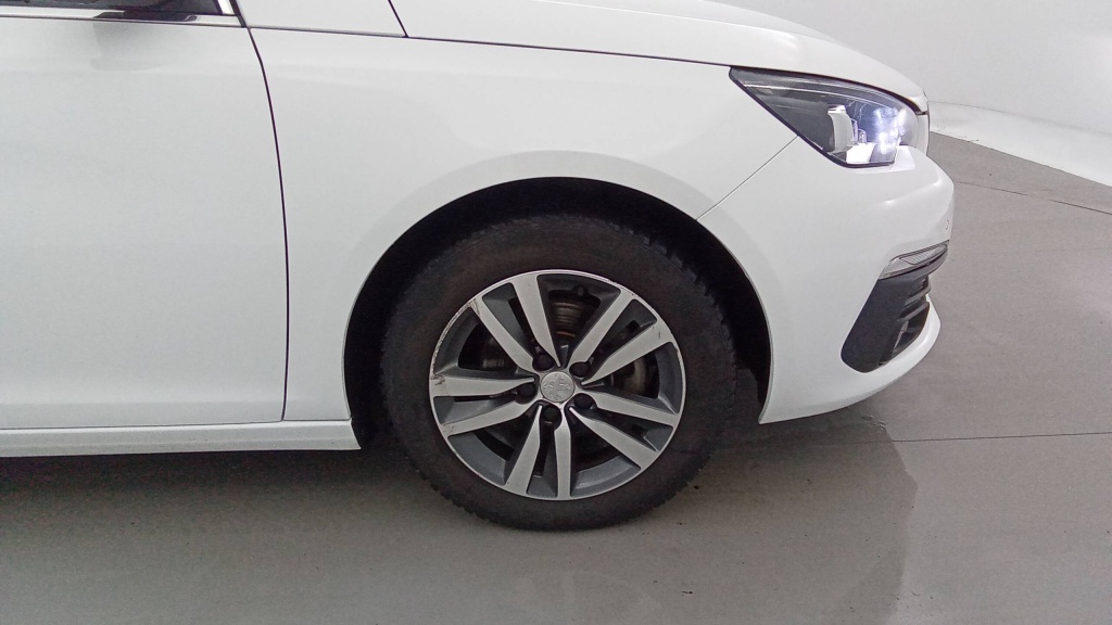 PEUGEOT 308 Allure ESSENCE 130 ALLURE - ref: 5-1307317 - Photo 11