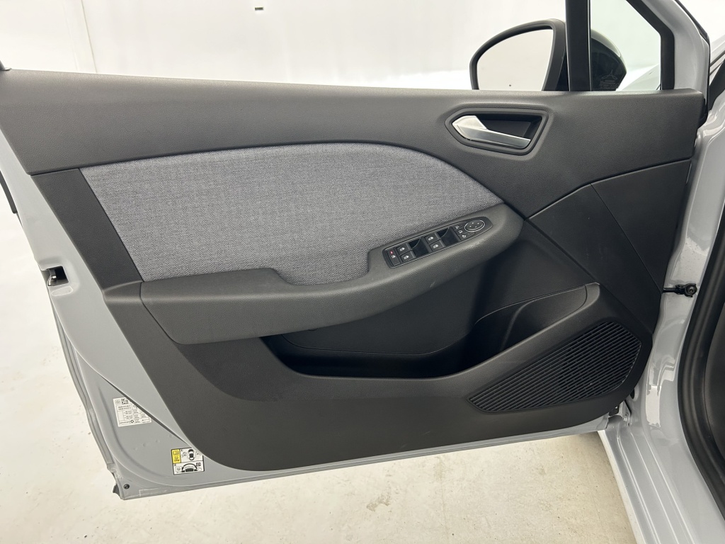RENAULT Clio Techno E-Tech full hybrid 145 - ref: 6-2971x252429 - Photo 11