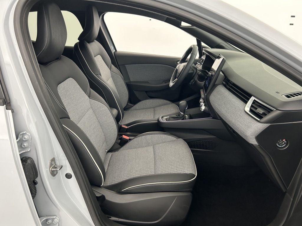 RENAULT Clio Techno E-Tech full hybrid 145 - ref: 6-2971x252429 - Photo 14