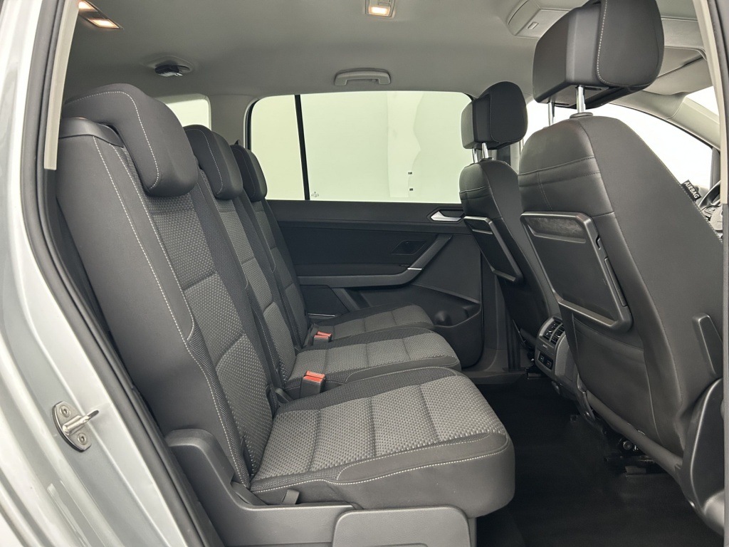 VOLKSWAGEN Touran Confortline Business 1.6 TDI 115 BMT 7pl - ref: 6-2971x254056 - Photo 16