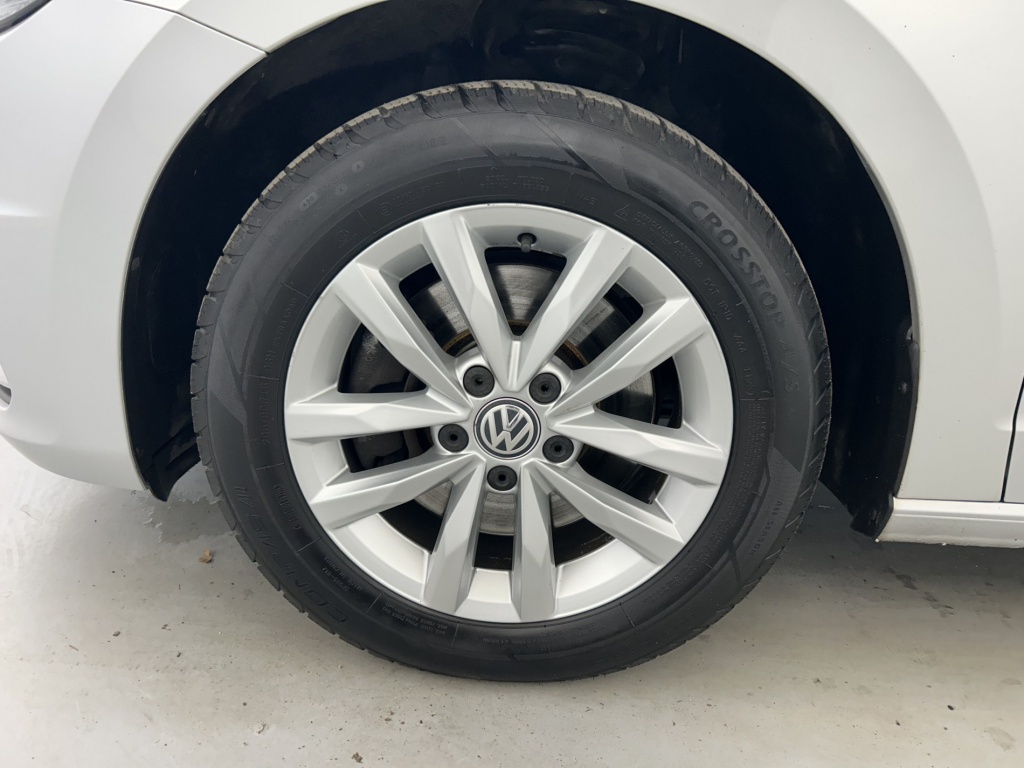 VOLKSWAGEN Touran Confortline Business 1.6 TDI 115 BMT 7pl - ref: 6-2971x254056 - Photo 19