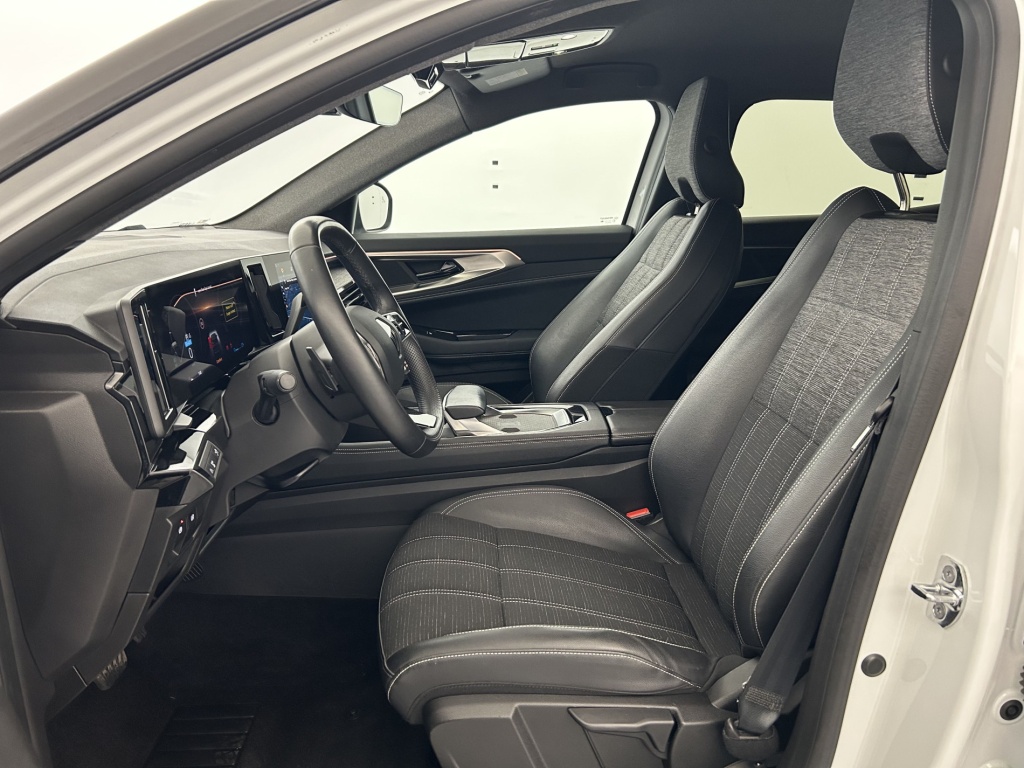 RENAULT Austral Techno E-Tech hybrid 200 - ref: 6-2971x259482 - Photo 9