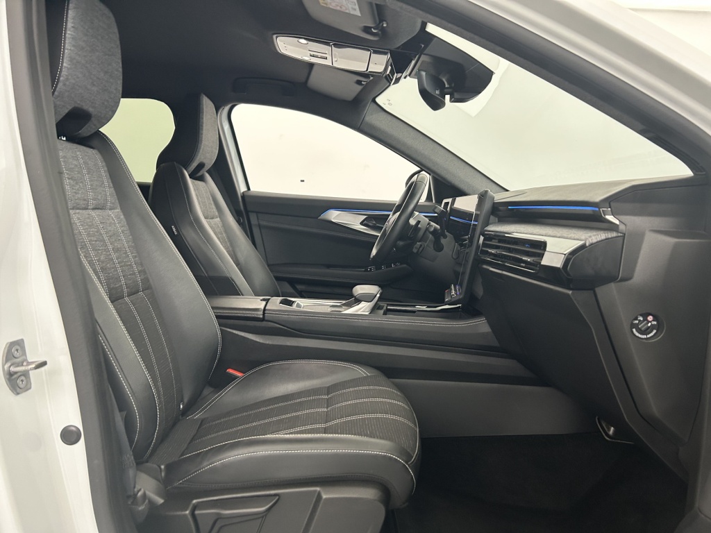 RENAULT Austral Techno E-Tech hybrid 200 - ref: 6-2971x260091 - Photo 14