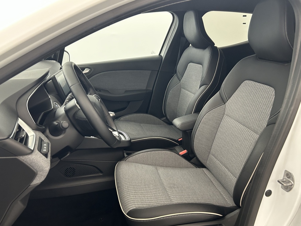 RENAULT Clio Techno TCe 90 ch GSR2 - ref: 6-2971x261391 - Photo 9