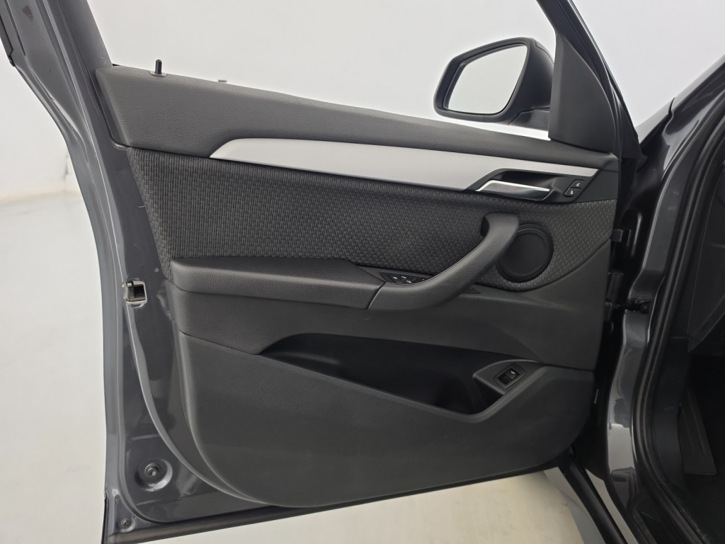 BMW X1 Business Design sDrive 16d 116 ch DKG7 - ref: 6-2971x261916 - Photo 11